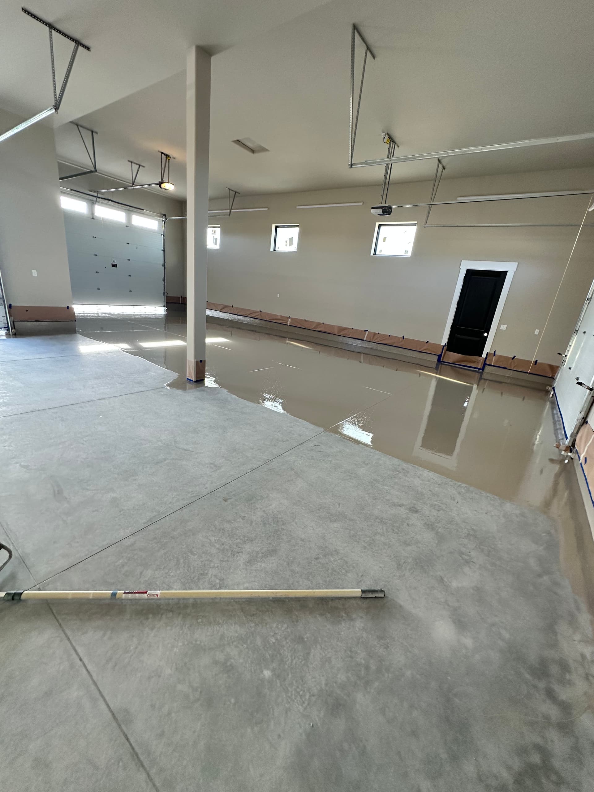 Sleek Garage Floor Upgrade with Epoxy Coating